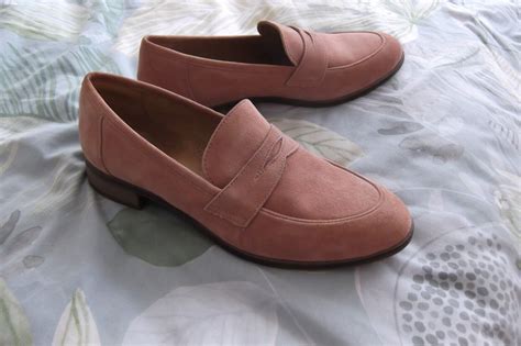 clarks ladies loafers size 7.